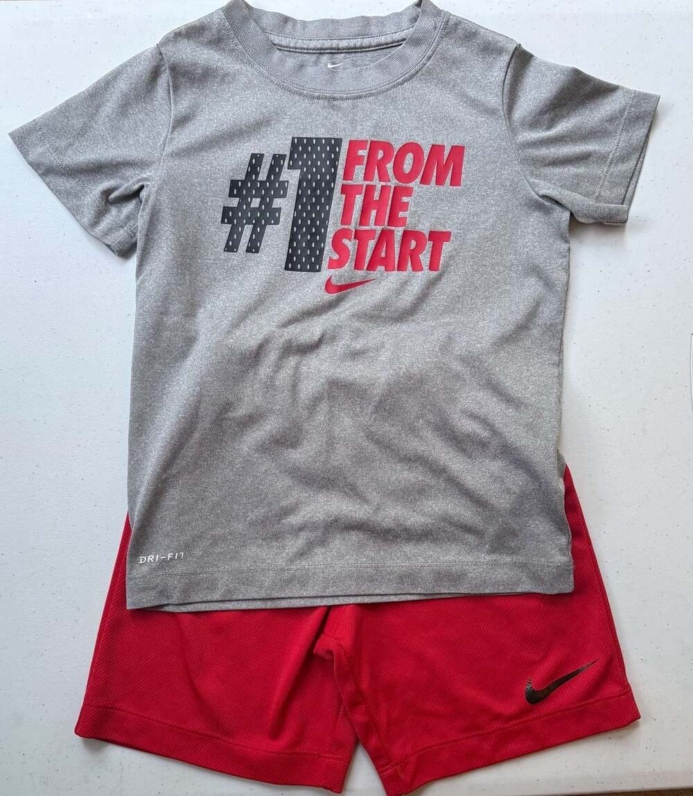 Nike Dri-FIT 2-Piece T-Shirt and Shorts Outfit Set, Boys Size 5-6 Yrs - Picture 1 of 5